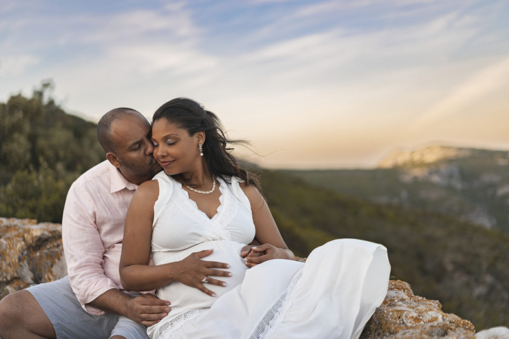 maternity photography with both parents