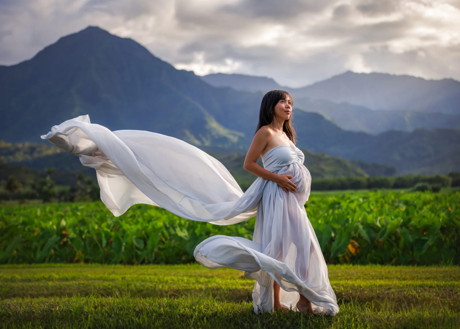 maternity session kauai hanalei
